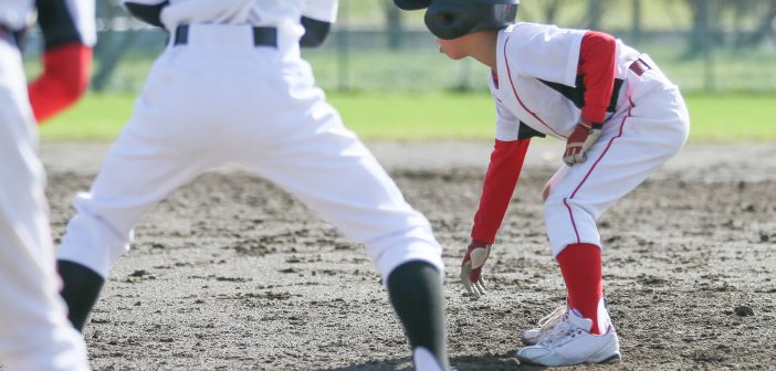 4 Tips for advancing on wild pitches, passed balls and balls in the dirt